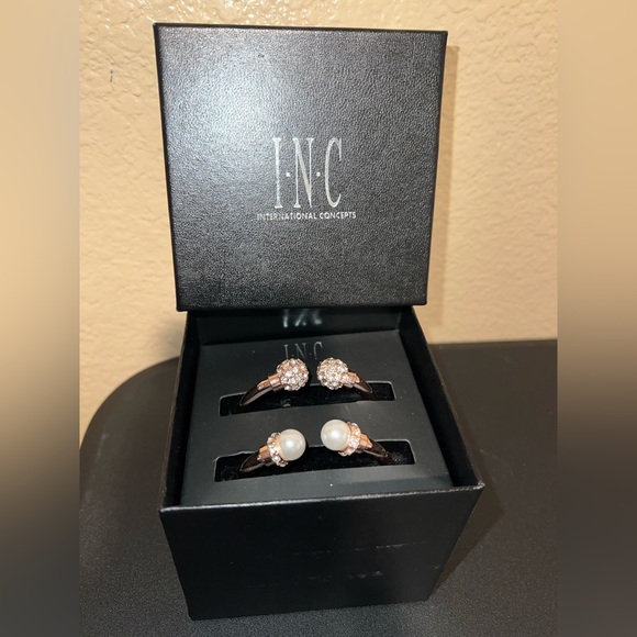 💎 NIB! INC Rhinestone & Faux Pearl Bangle Set - Picture 2 of 2